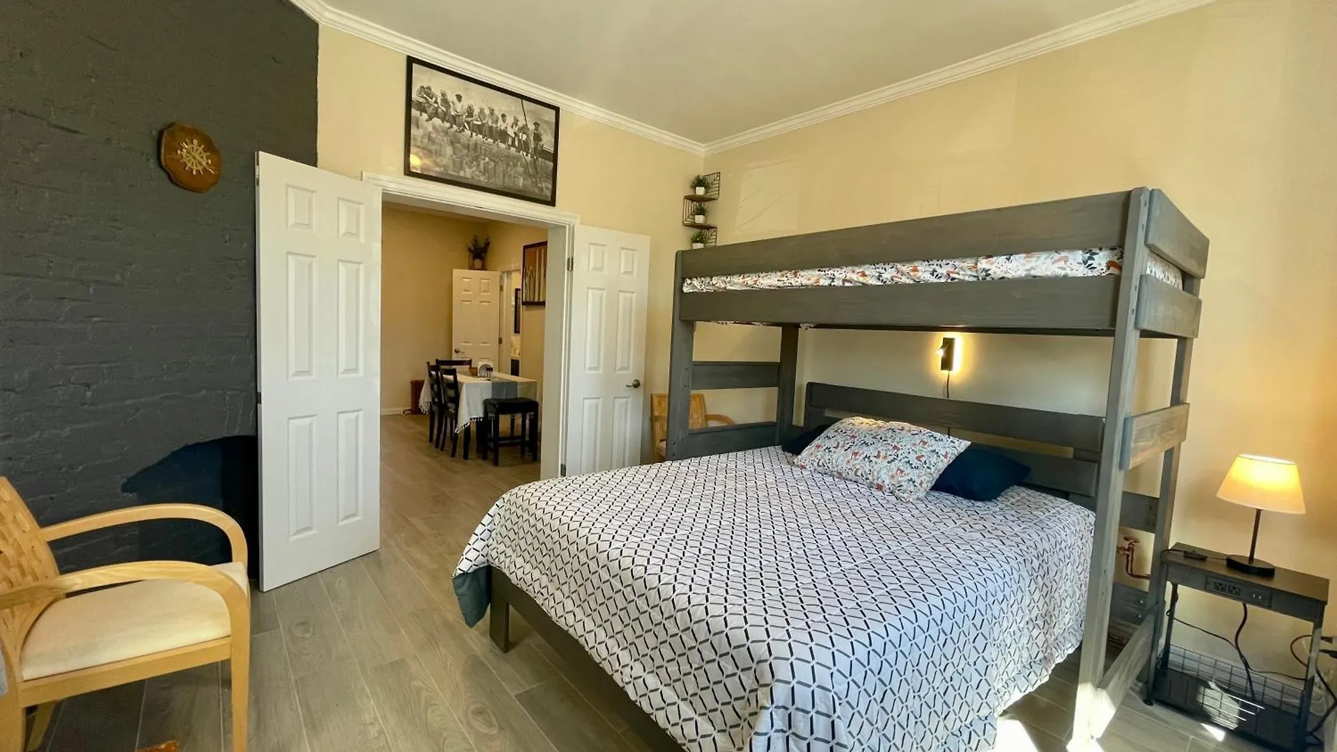 New York City Private Bedroom Near Free Ferry Boat! New York